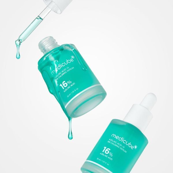 Заспокійлива сироватка з азелаїновою кислотою 16% Medicube Azelaic Acid 16 BB Calming Serum, 30 мл 4322332 фото