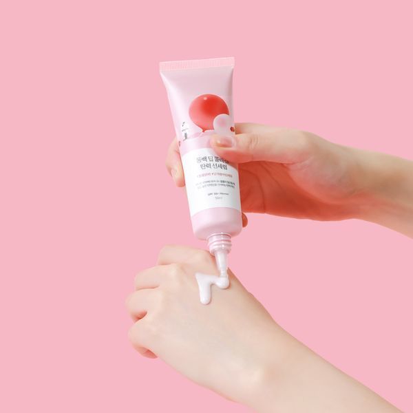 Сонцезахисна сироватка з колагеном ROUND LAB Camellia Deep Collagen Firming Sun Serum, 50 ml 65342323 фото