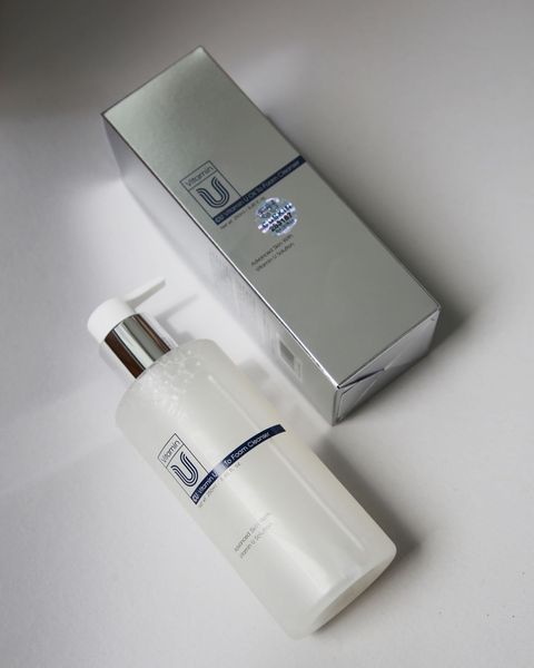 Очищувальна гідрофільна олія-пінка CUSKIN Vitamin U Oil To Foam Cleanser, 250 мл 323123 фото